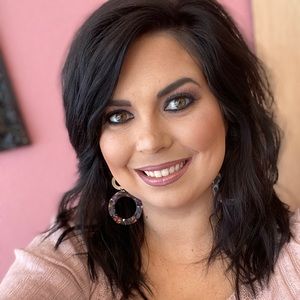 Meet your Posher, Emmalee